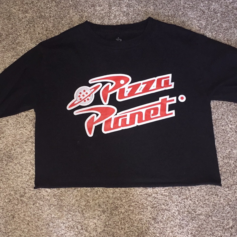 Pizza planet crop top